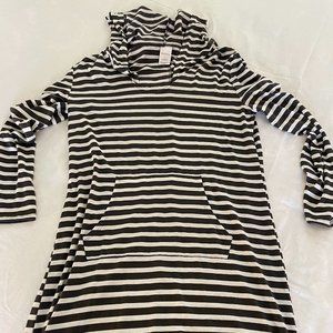 Light Weight Beach Cover-up - Size M - Mint Condition